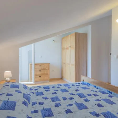 Stara Kuca * Шимуни