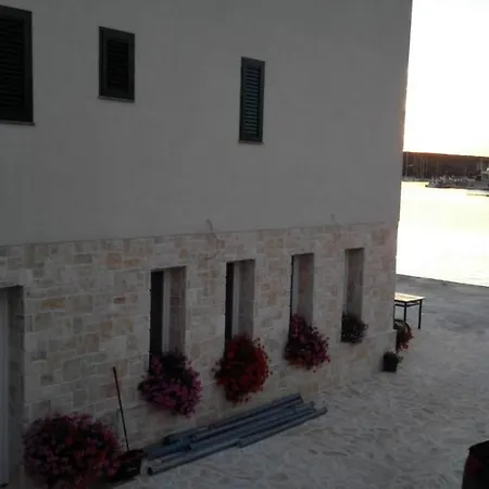 Stara Kuca Apartman Šimuni
