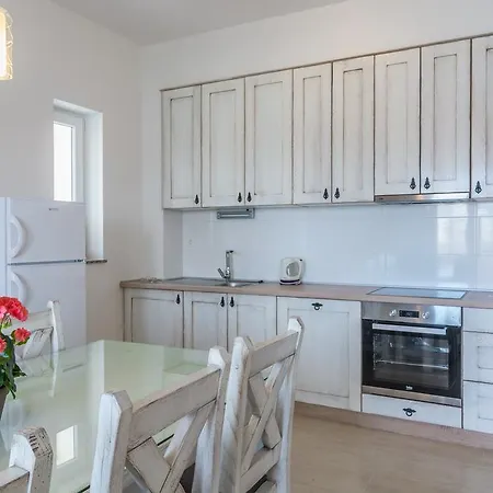 Stara Kuca * Šimuni