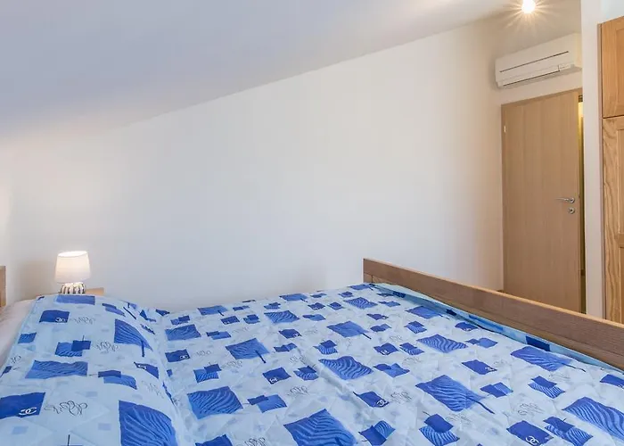 Stara Kuca Apartman Šimuni